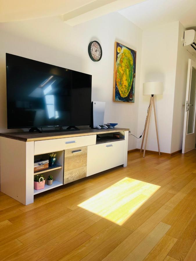 Sofija Apartment บันยาลูกา ภายนอก รูปภาพ